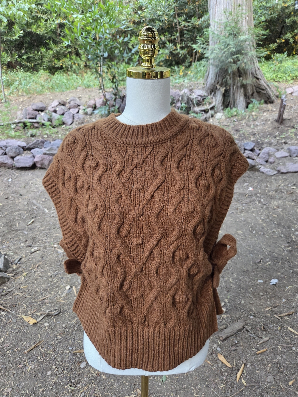 LOFT‎ Cable-Knit Side-Tie Sweater Vest in Brown Size XS / S